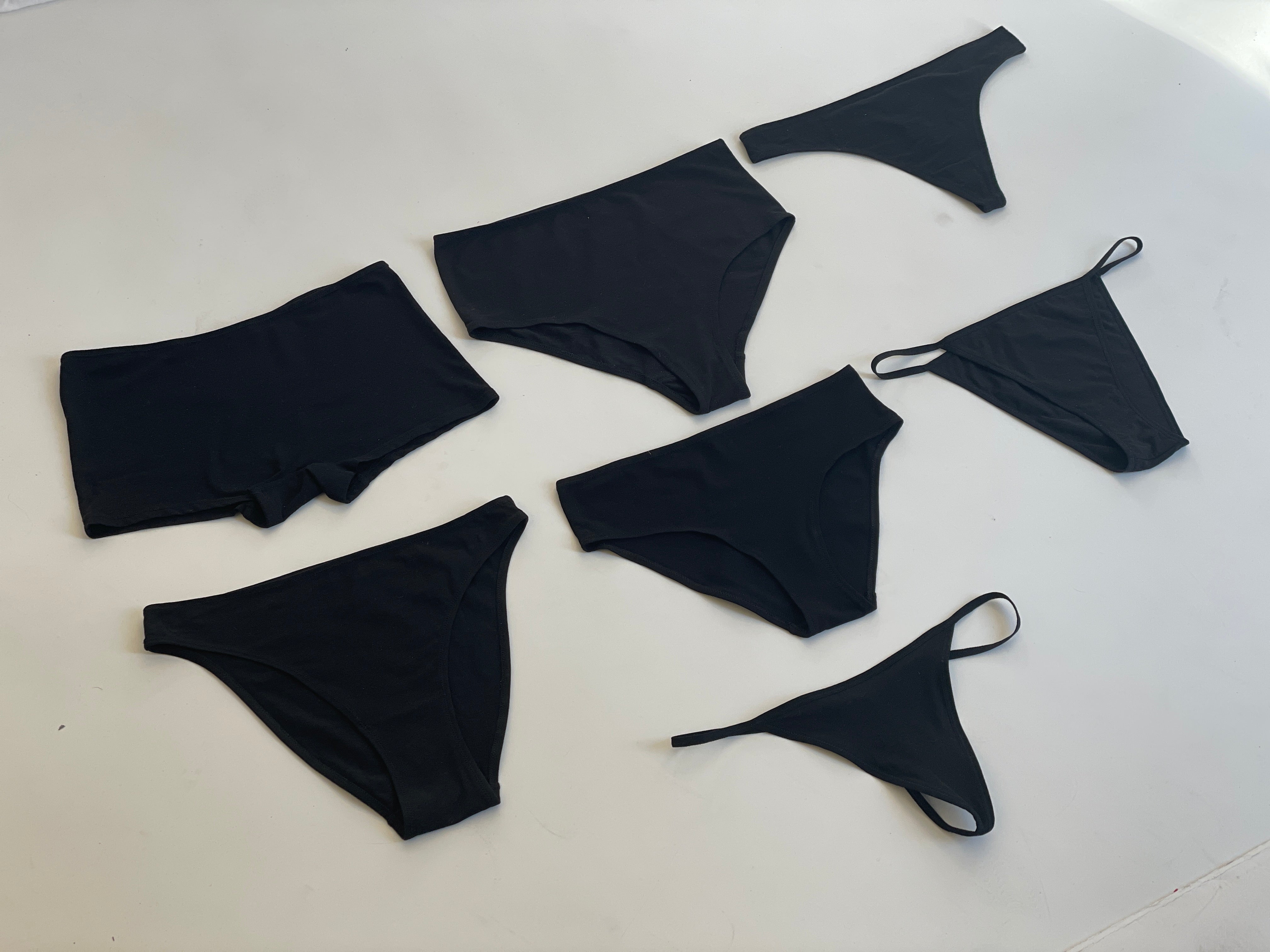 7-pack Cotton Thong Briefs - Black/days of the week - Ladies