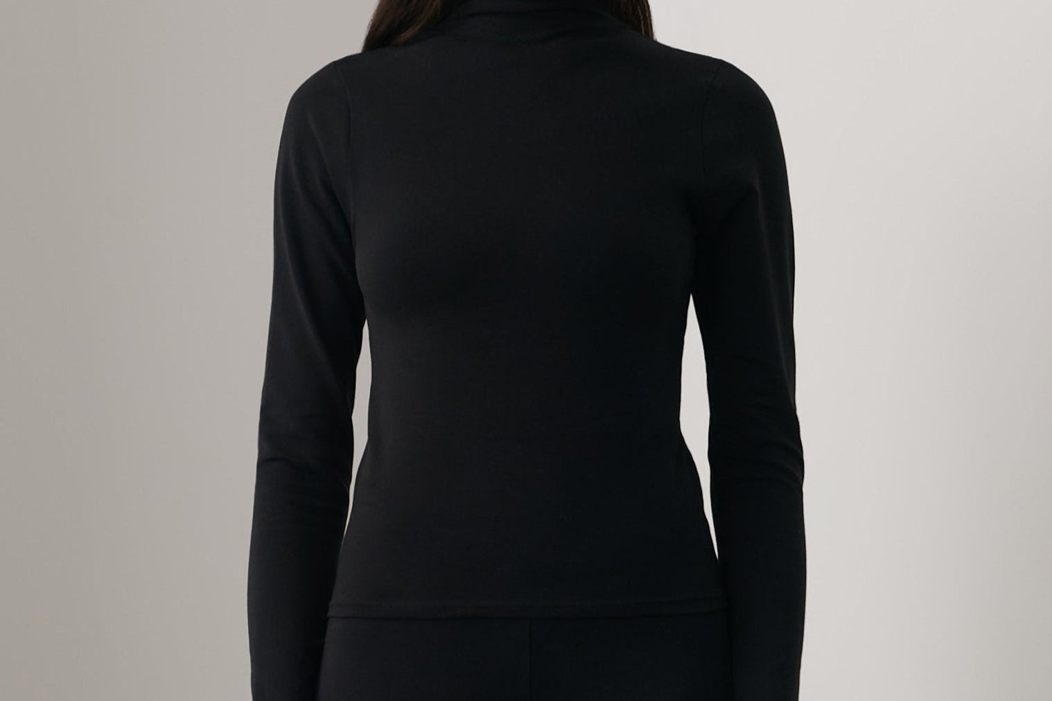 Base Long Sleeve Mock Neck Top