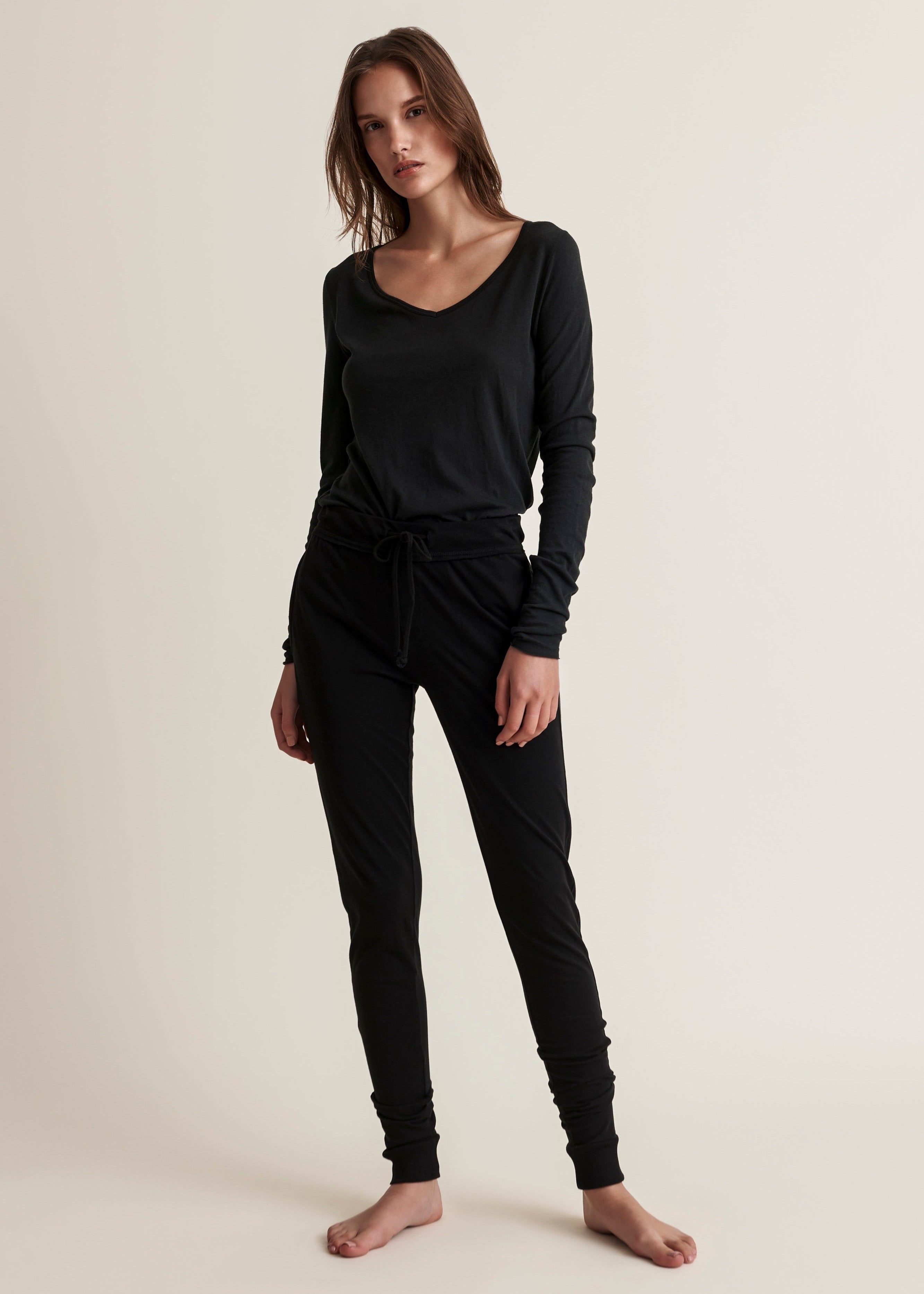 Skinny Lounge Pant Organic Cotton Slim Fit Jogger Skin. Addressing the body